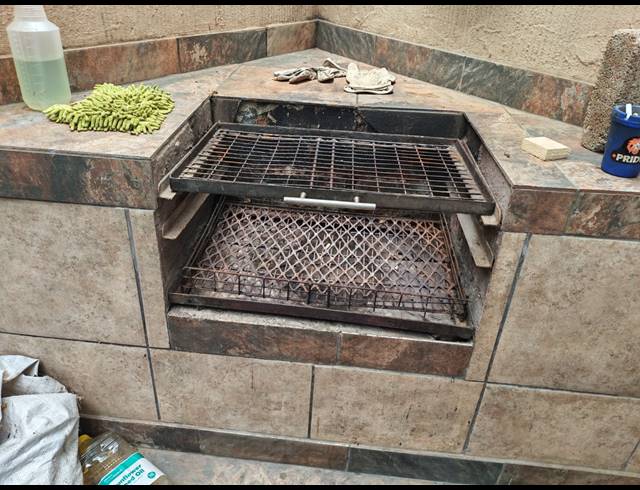 1 BEDROOM TOWNHOUSE FOR SALE IN NORKEM PARK
